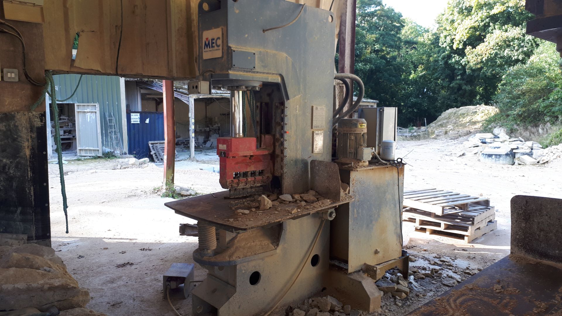 MEC C320 Stone Splitter/Guillotine Machine, Serial Number P0332001011 (2011). Damaged operator - Image 6 of 19