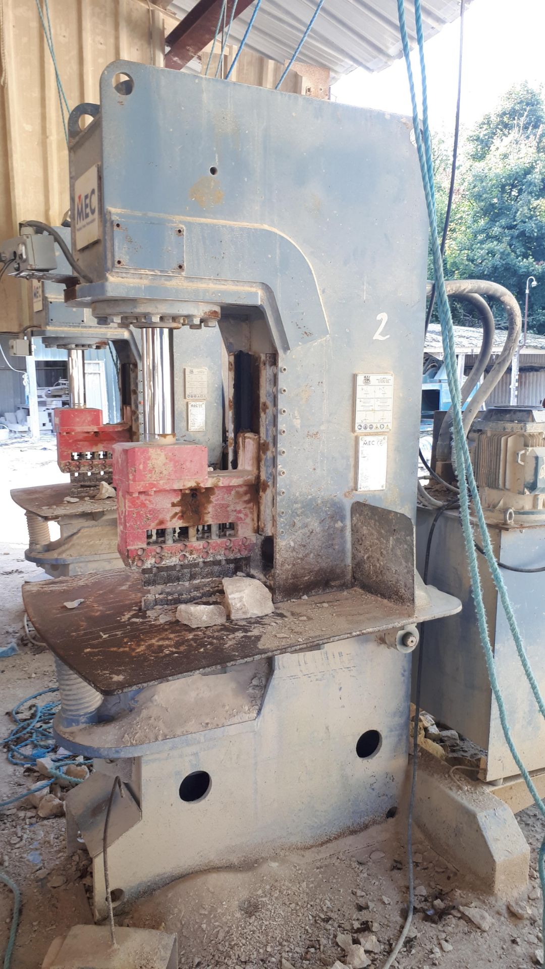 MEC C320 Stone Splitter/Guillotine machine, Serial Number P0232600811 (2011). Damage to electrical - Image 2 of 21