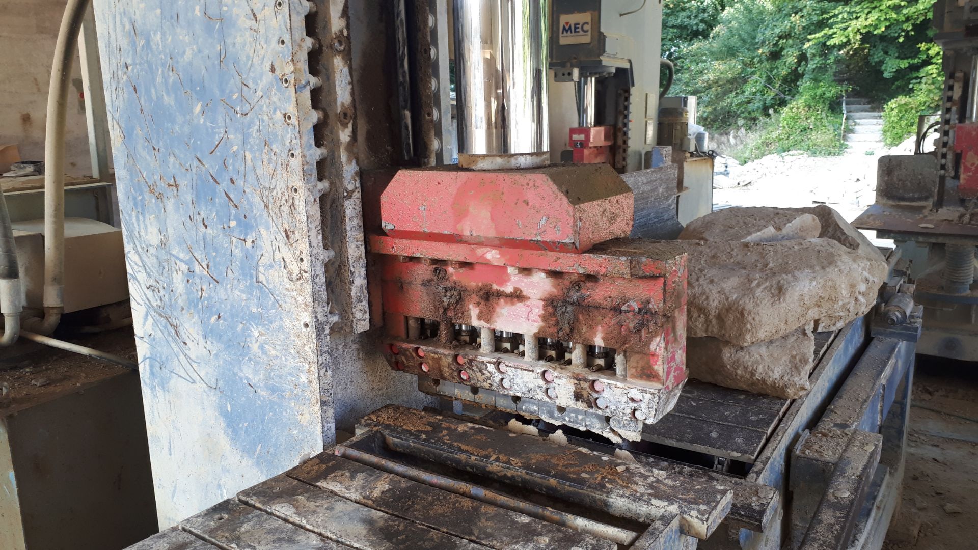 MEC C550 Stone Splitting/Guillotine Machine, Seria - Image 5 of 21