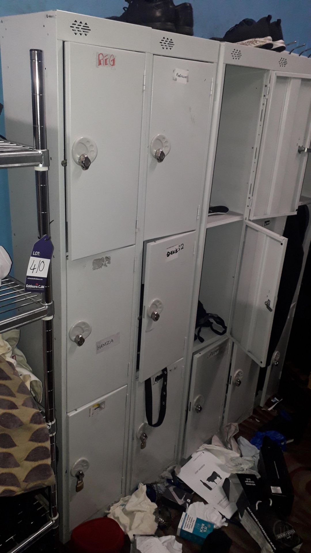 Contents of Changing Room to include 15 Steel Personal Lockers & Wire Shelving Unit - Image 3 of 4