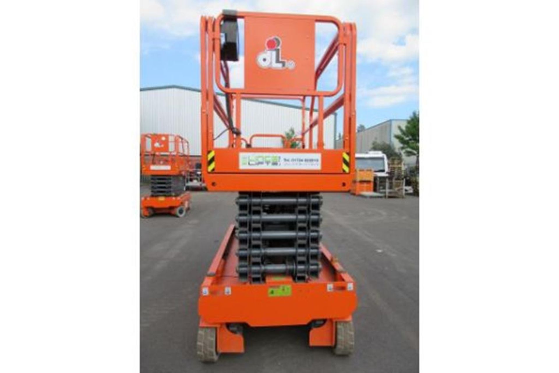 Dingli JCPT 1412 DC 24V electric scissor lift - Image 2 of 7