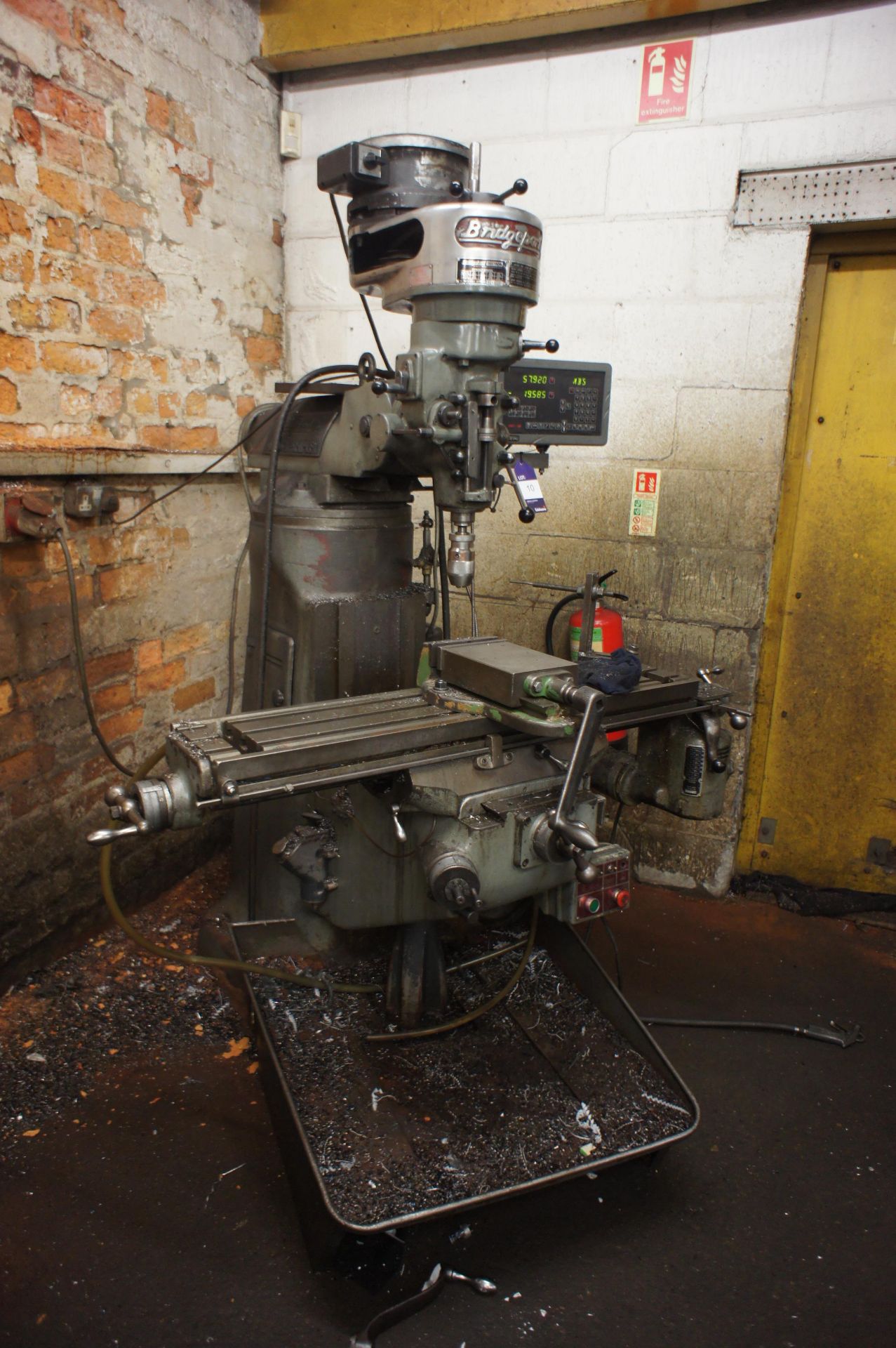 Bridgeport Turret Milling Machine with T-Slot work - Image 2 of 3