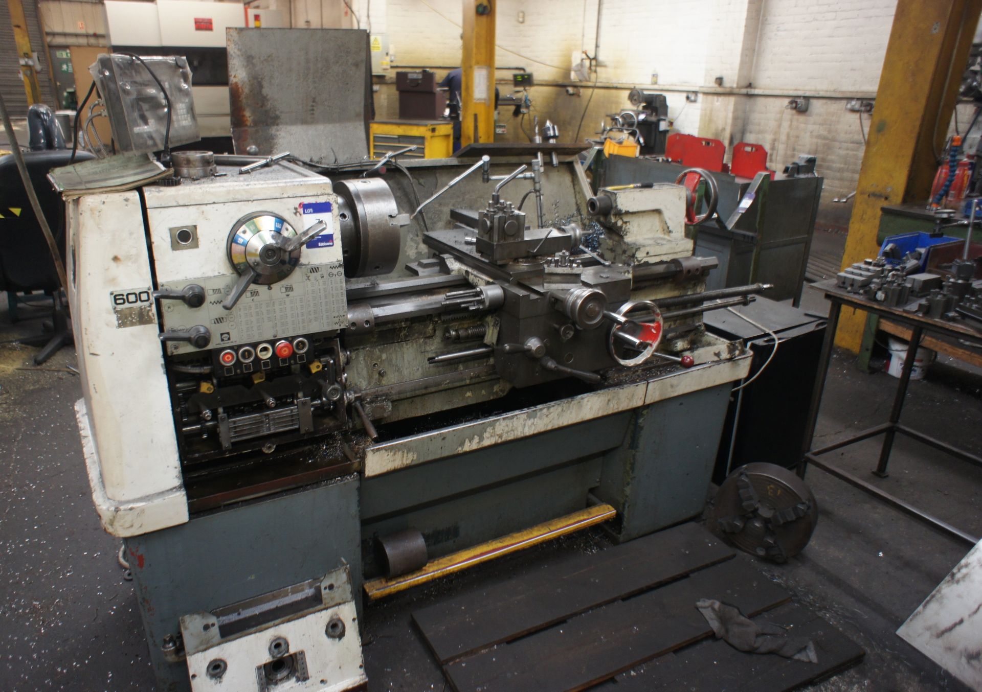 Colchester Triumph 2000 Centre Lathe, SOB 9in, 2-A