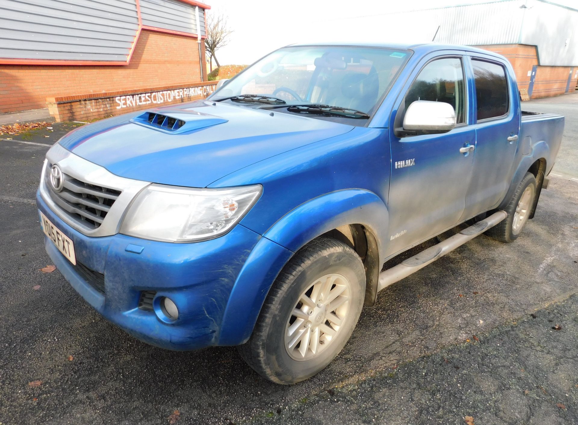 Toyota Hilux Invincible Double Cab Pick-Up Registr - Image 3 of 10