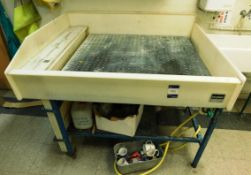 McGarry Graphics Wash Table