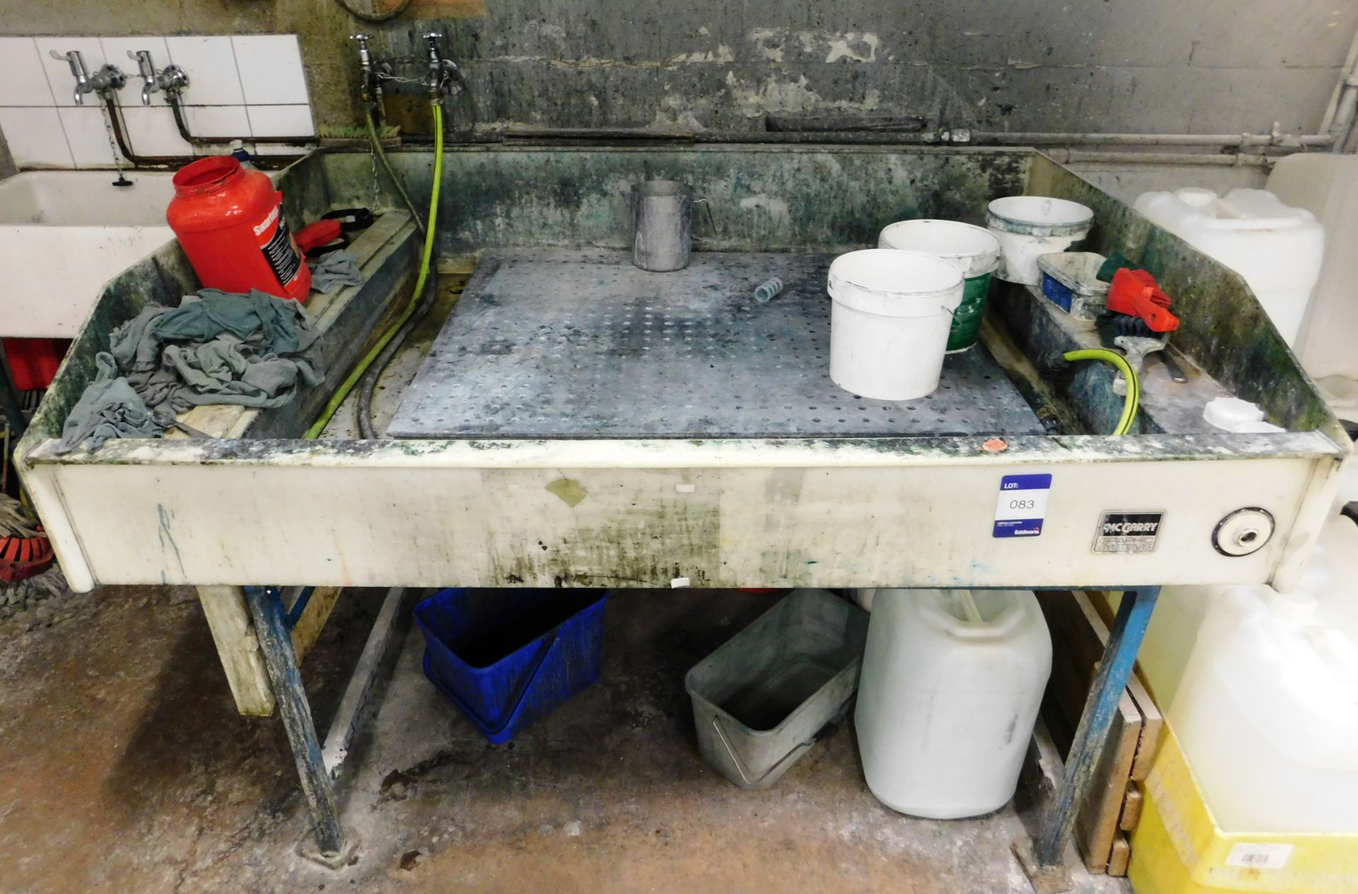 McGarry Graphics Wash Table