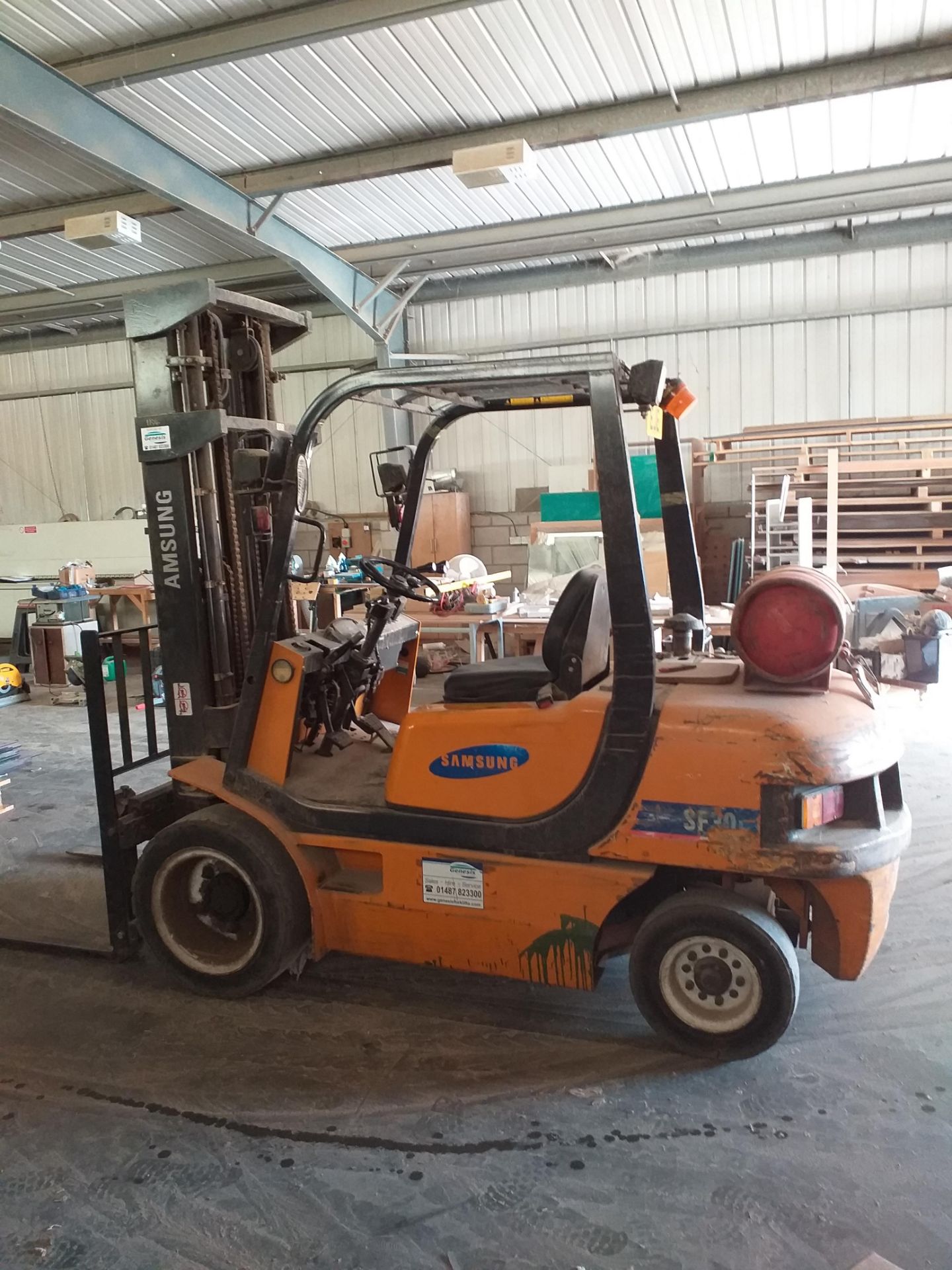 Samsung SF30L 2200kg Capacity LPG Forklift Serial - Image 2 of 2