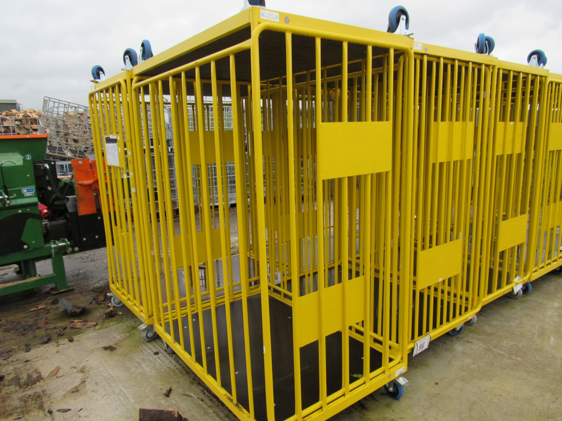 5 Steel Cages, Yellow 100x1400x1850mm - Image 2 of 2