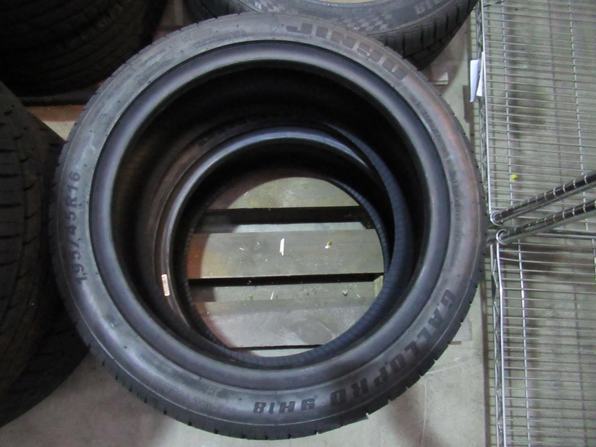 2 unused Jinyu Gallopvo YH18 195/45R16 84W XL tyres - Image 2 of 3