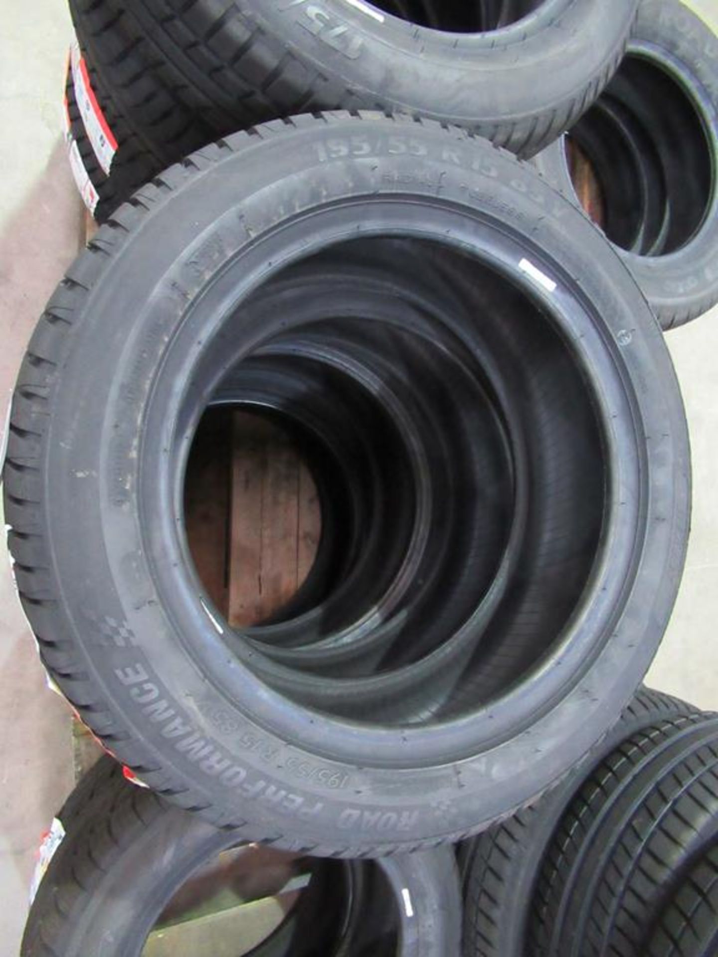 4 unused Riken 195/55R15 85V tyres - Image 2 of 3