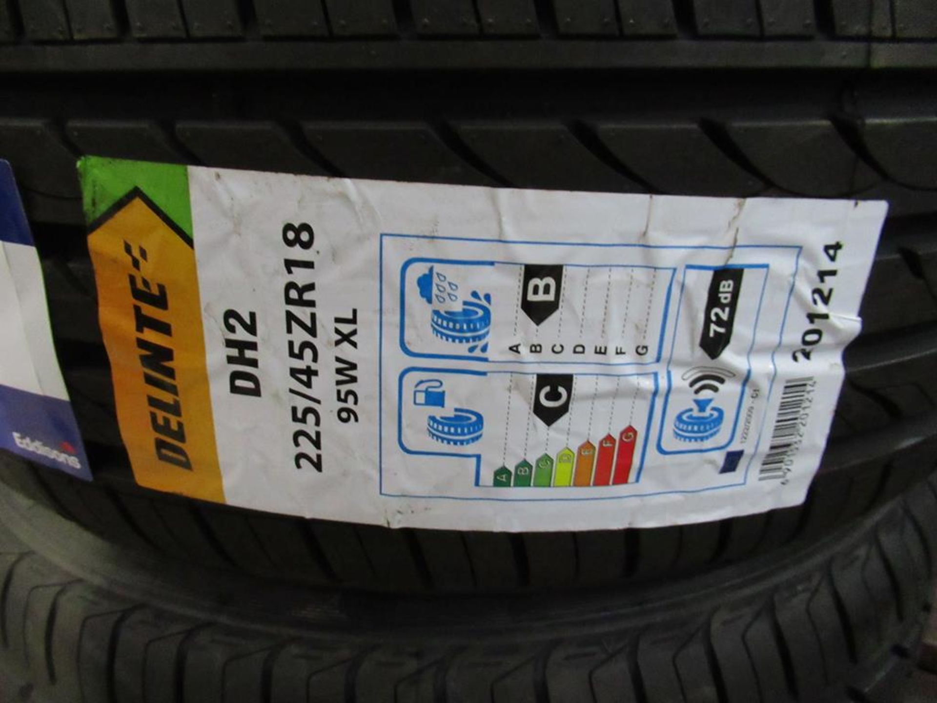 2 unused Delinte DH2 225/45ZR18 95W XL tyres - Image 3 of 3