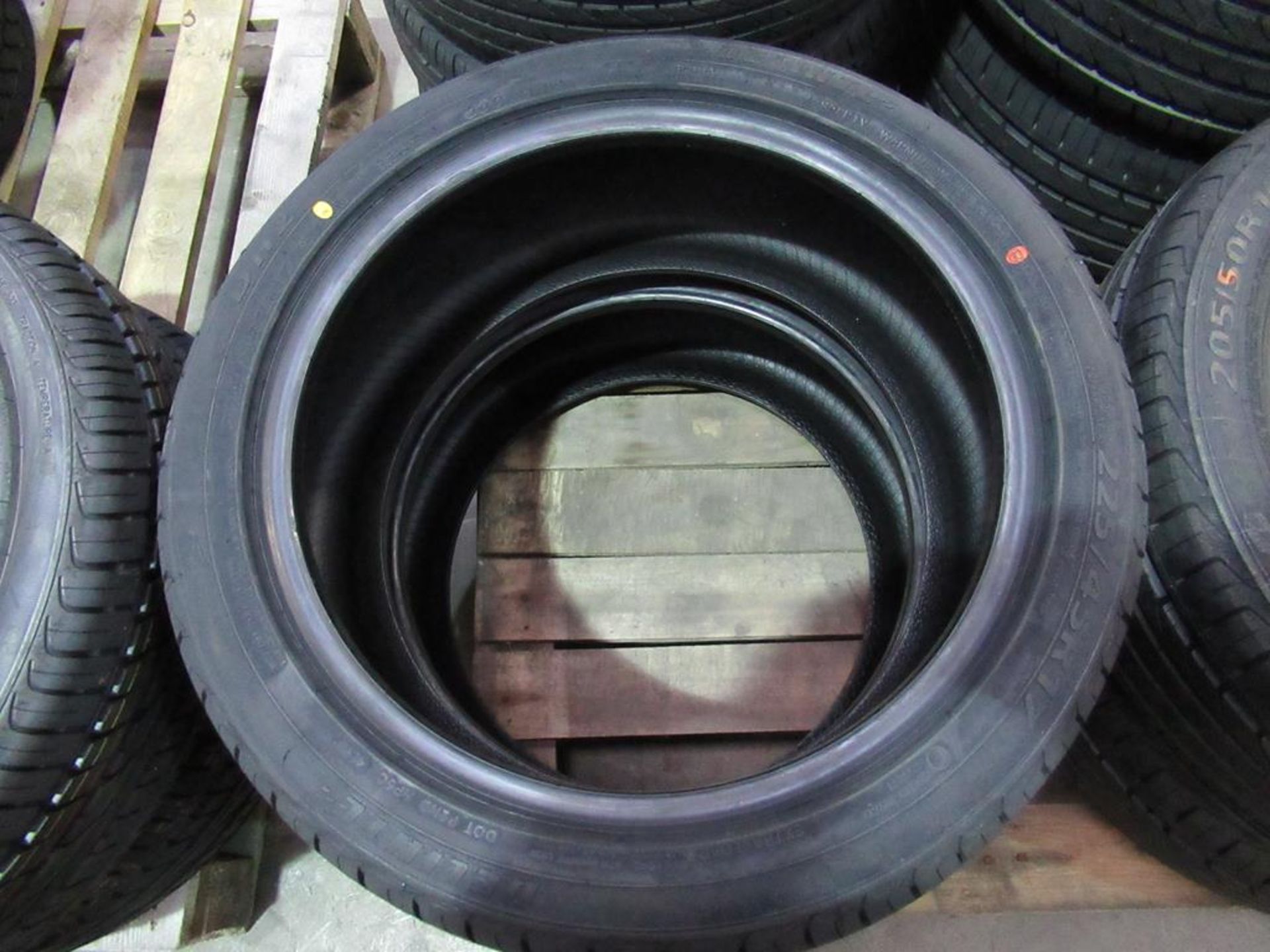 2 unused Delinte DH2 225/45ZR17 94W XL tyres - Image 2 of 3