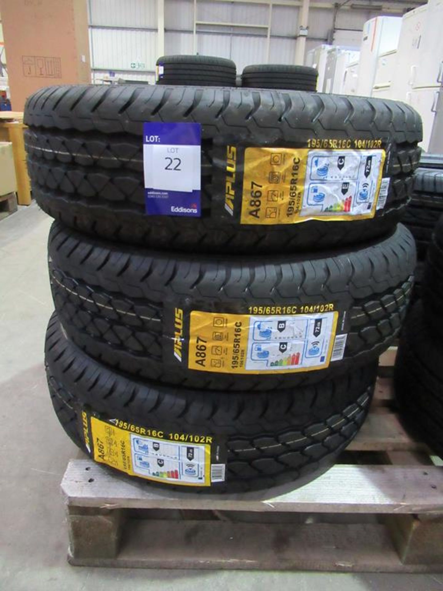 3 unused Aplus A867 195/65R16C 104/102R tyres