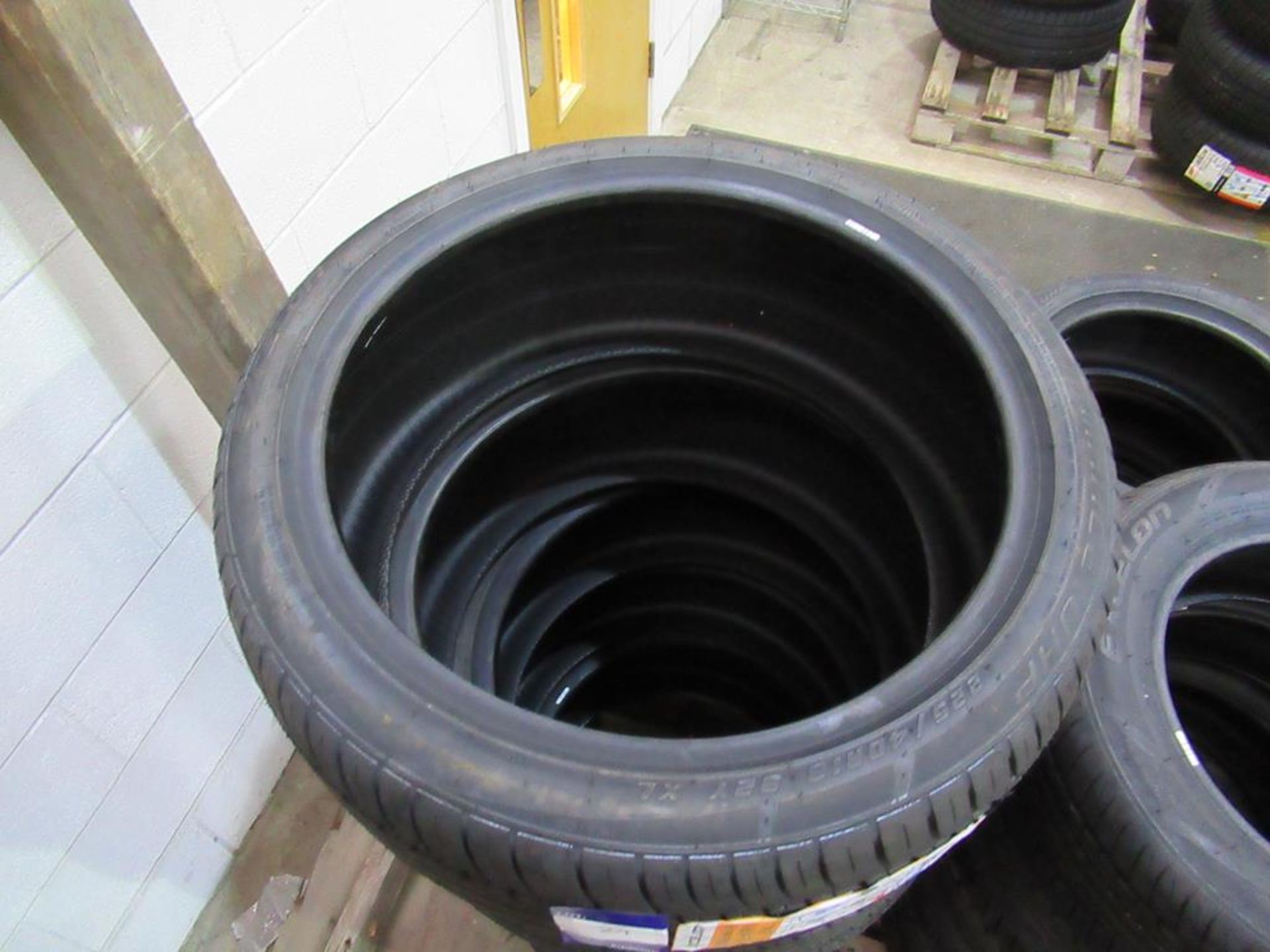 5 unused Excelon Performance UHP 225/40R18 92Y XL tyres - Image 2 of 3