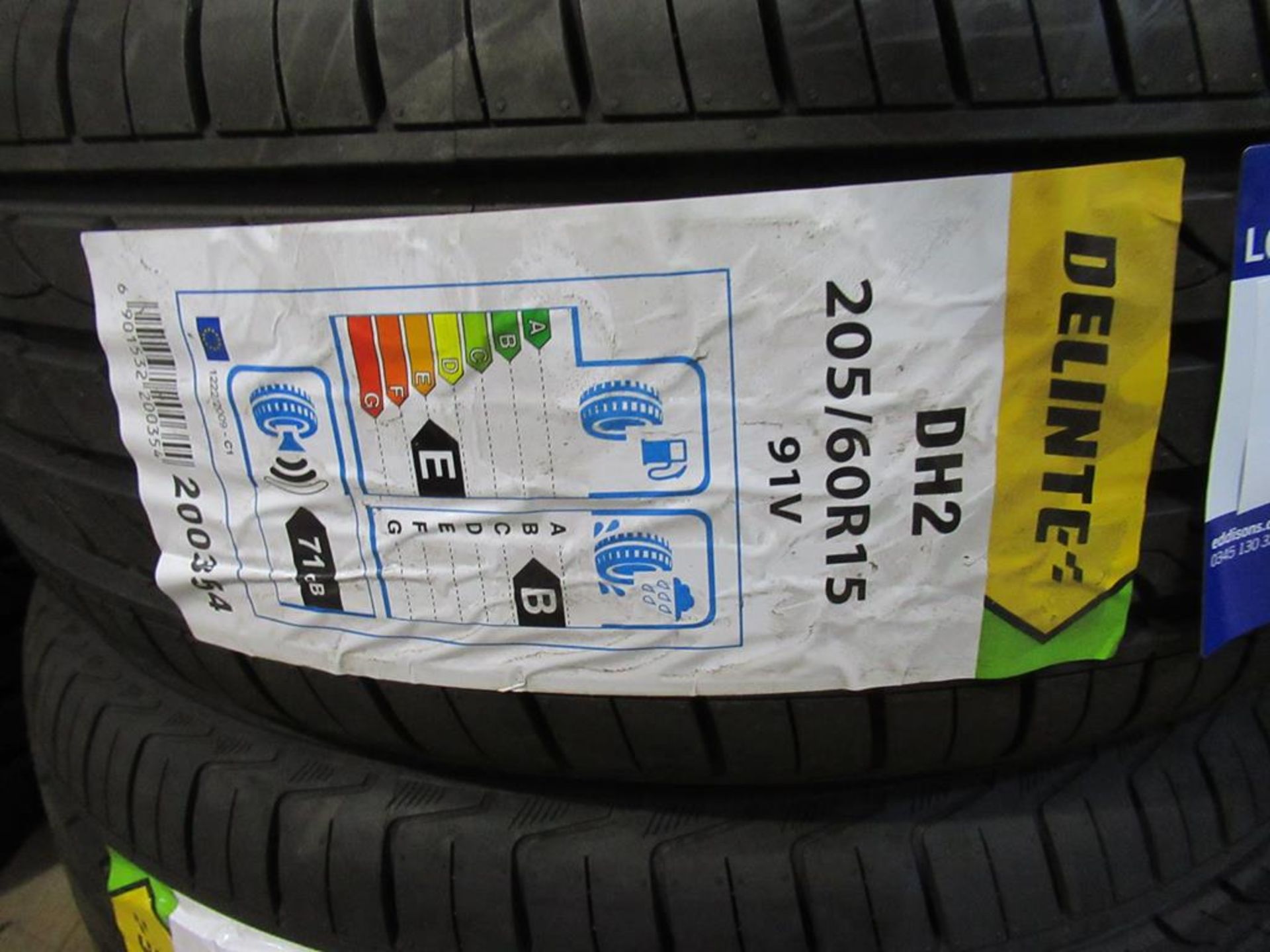 2 unused Delinte DH2 205/60R15 91V tyres - Image 3 of 3