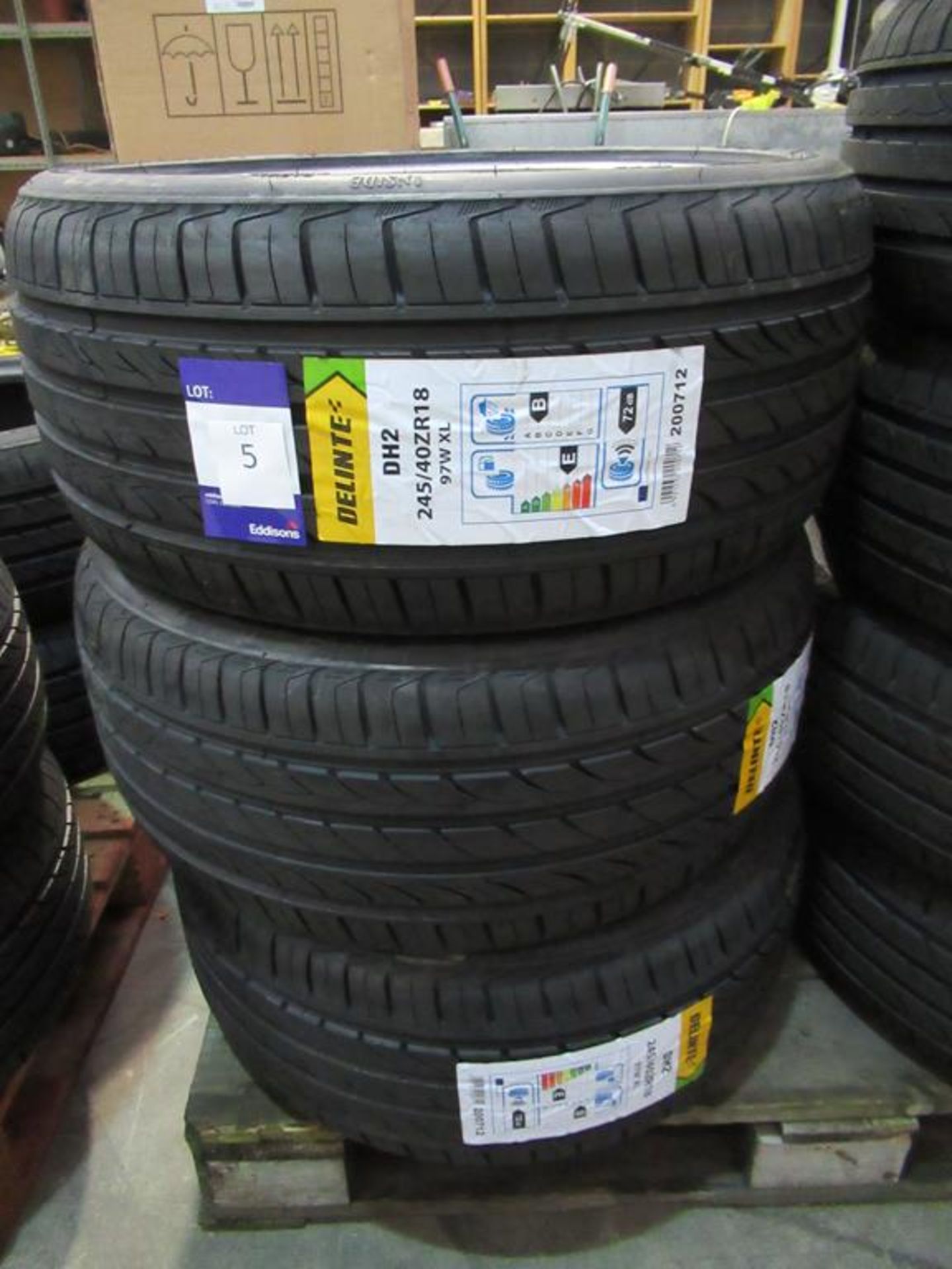 3 unused Delinte DH2 245/40ZR18 97W XL tyres