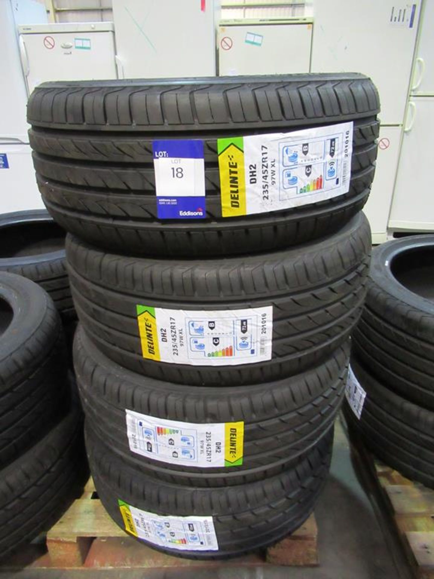 4 unused Delinte DH2 235/45ZR17 97W XL tyres