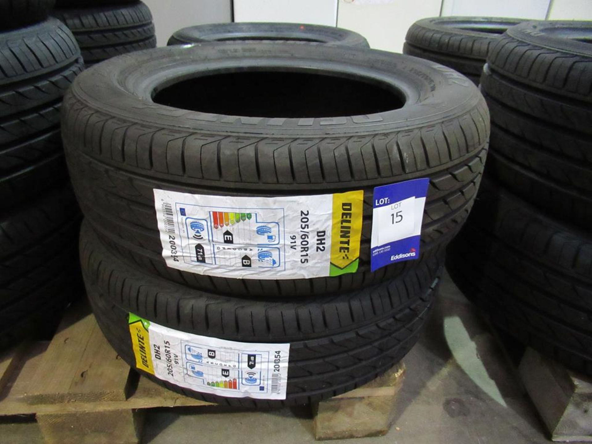 2 unused Delinte DH2 205/60R15 91V tyres