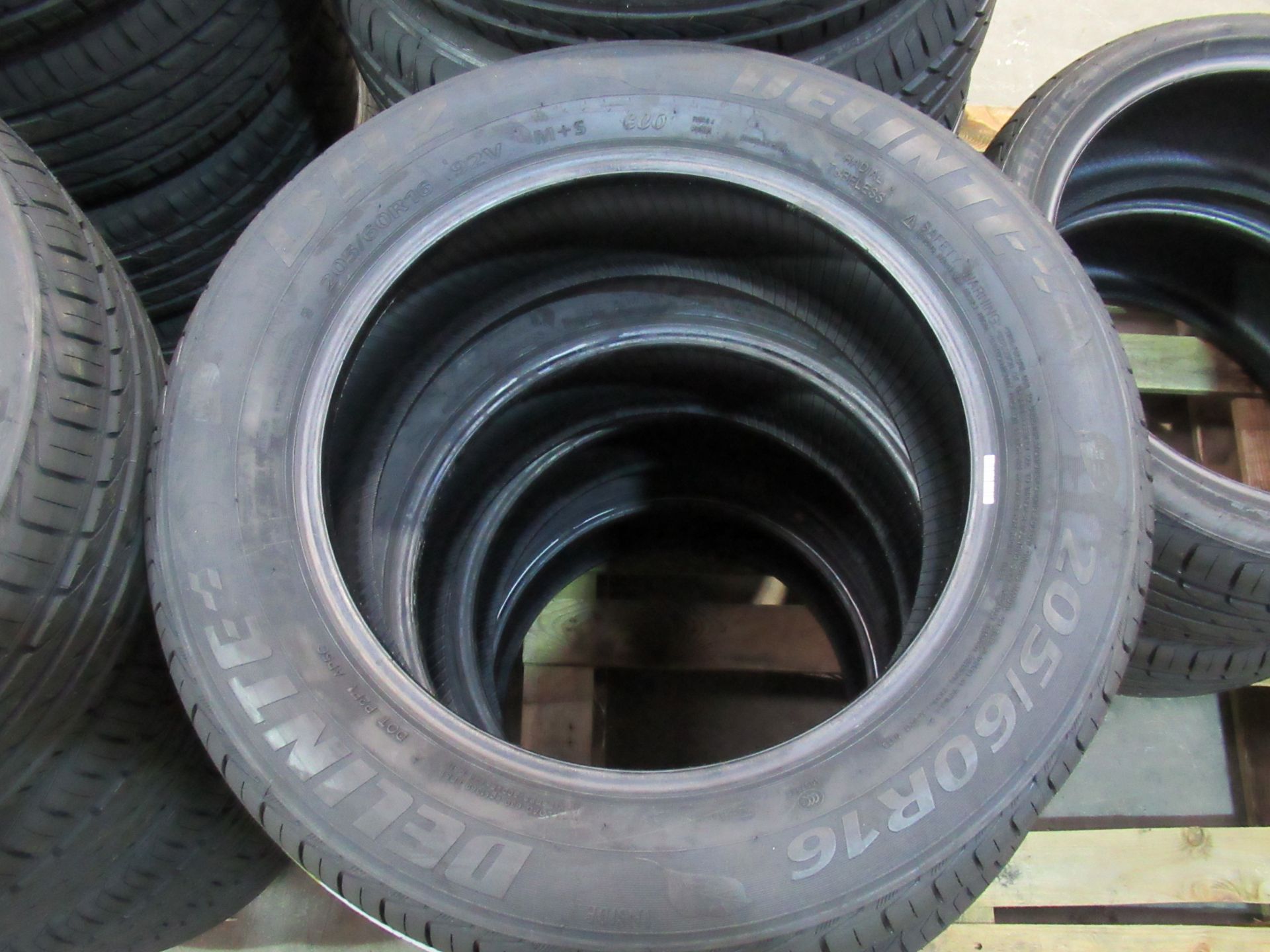 4 unused Delinte DH2 205/60R16 92V tyres - Image 2 of 3