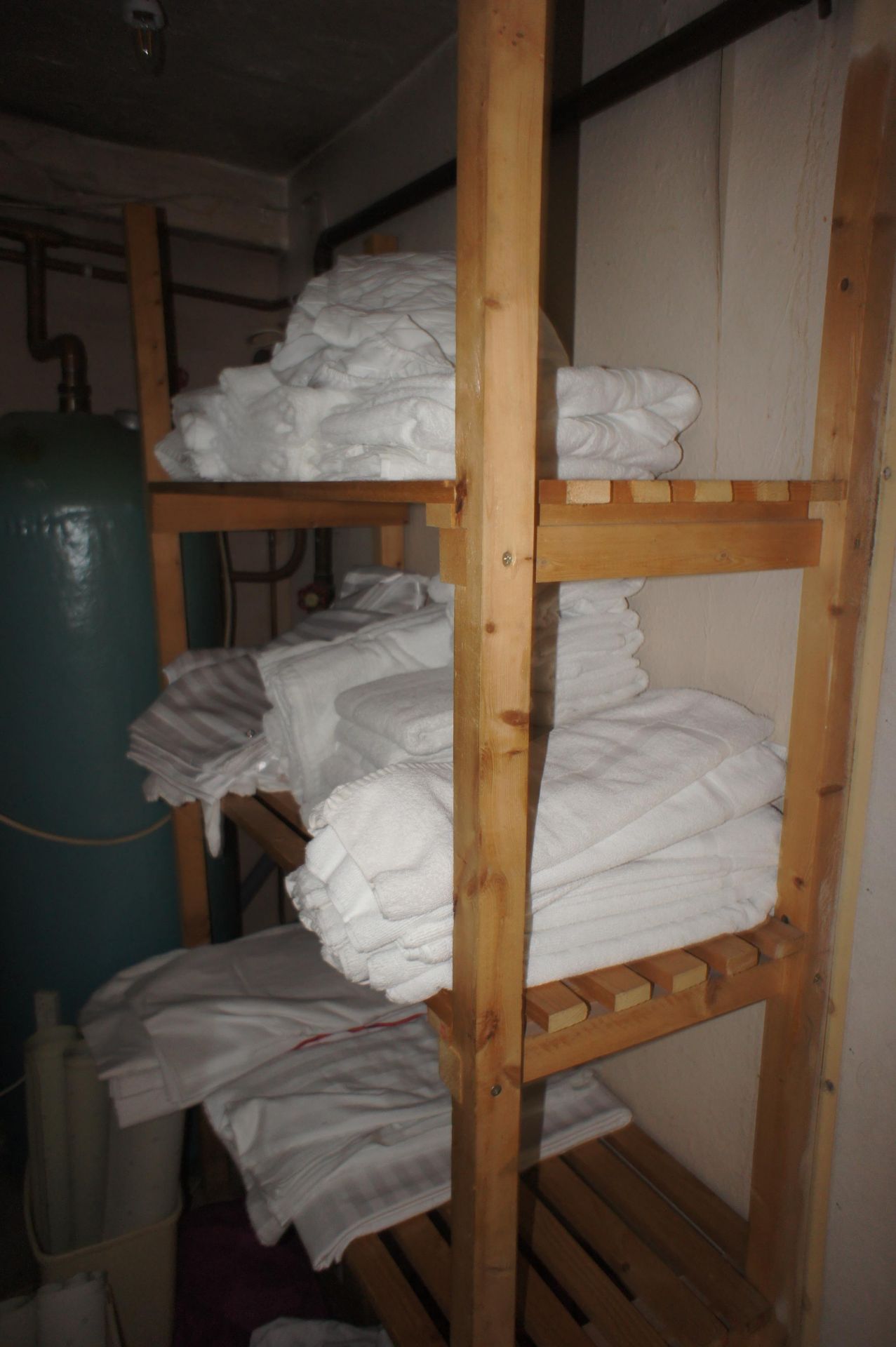 Contents to cupboard including towels & bed linen - Image 5 of 8