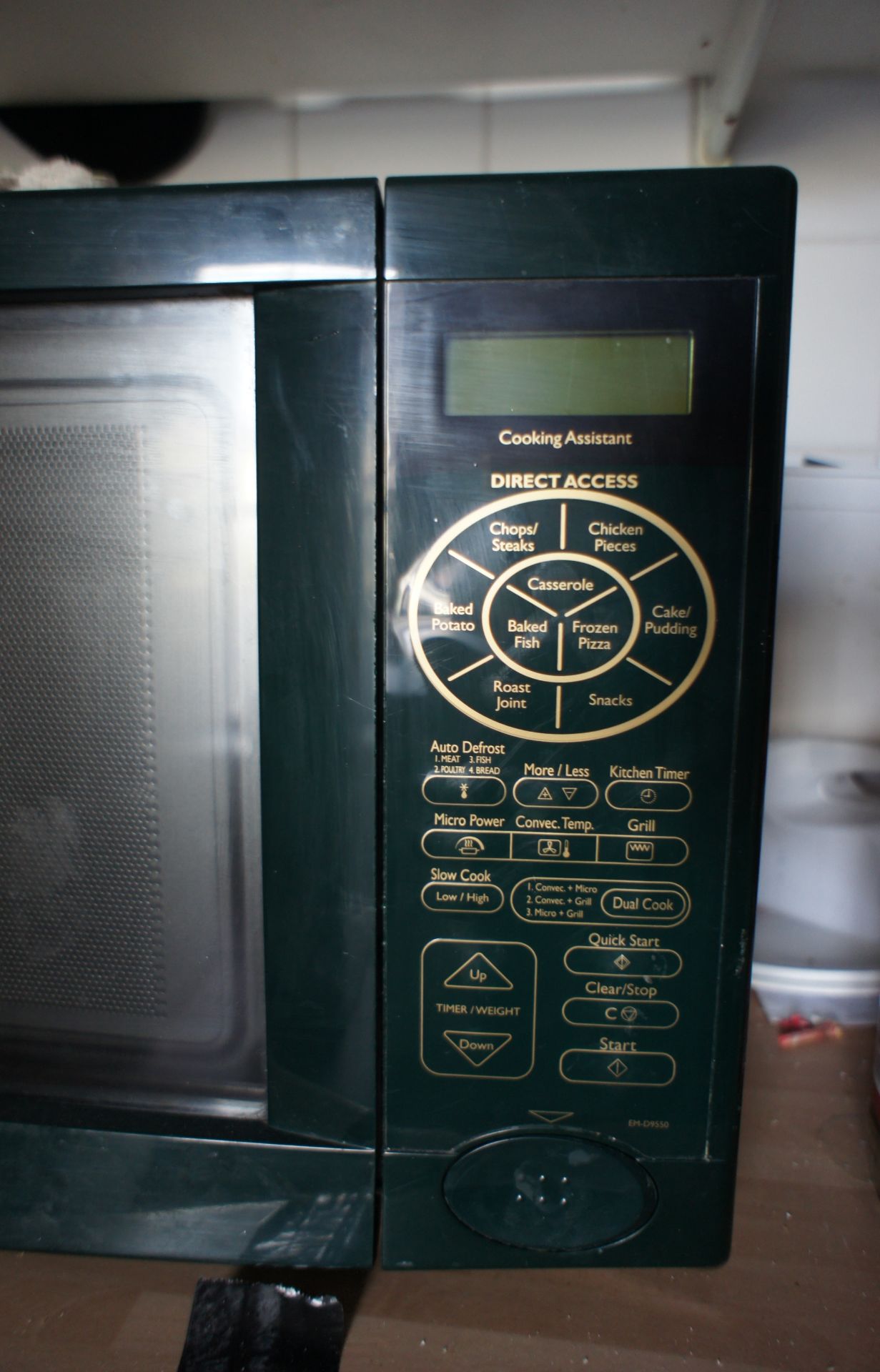 Sanyo EM-D9550 cooking assistant - Image 3 of 3