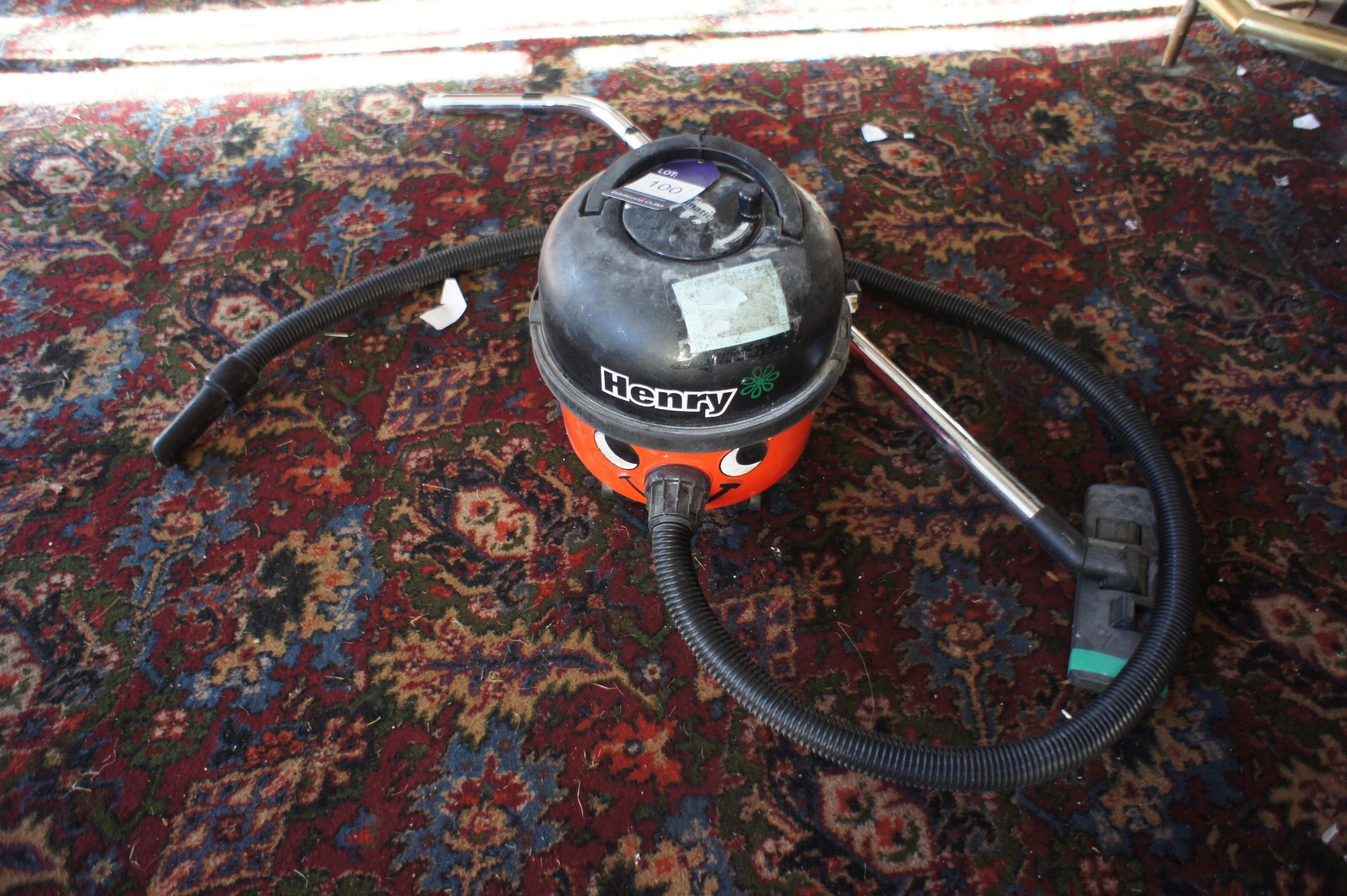 Henry Vacuum cleaner - Image 2 of 2