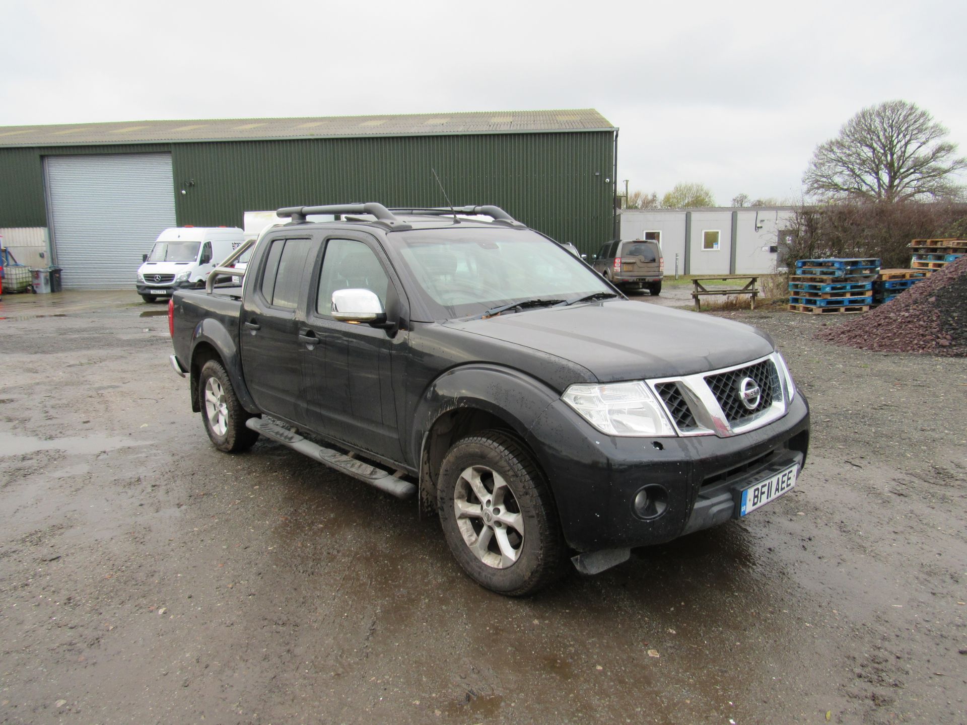 Nissan Navara Tekna 2.5DCI 4WD Auto Double Cab Pick Up, registration BF11 AEE, first registered 25