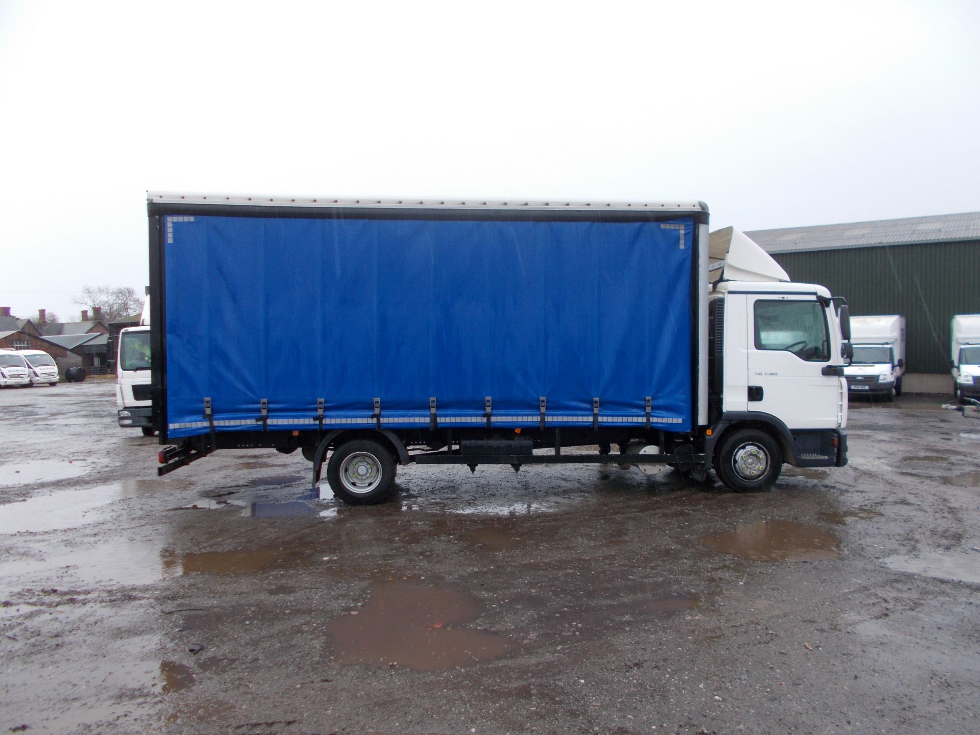 Man 7.5t TGL 7.180 Curtain Sider, registration DK58 EGJ, odometer reading 399,770 km, MOT until 30. - Image 7 of 18