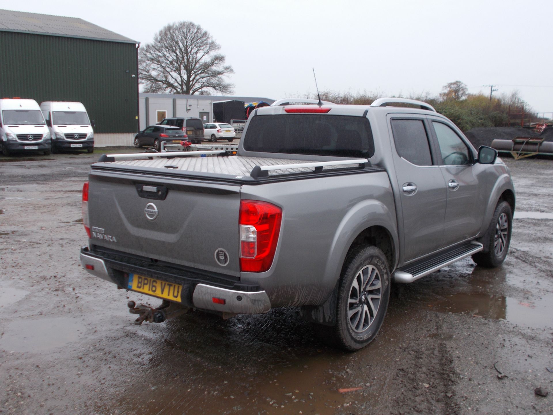 Nissan Navara Tekna NP300 Pick Up, including satel - Image 5 of 16