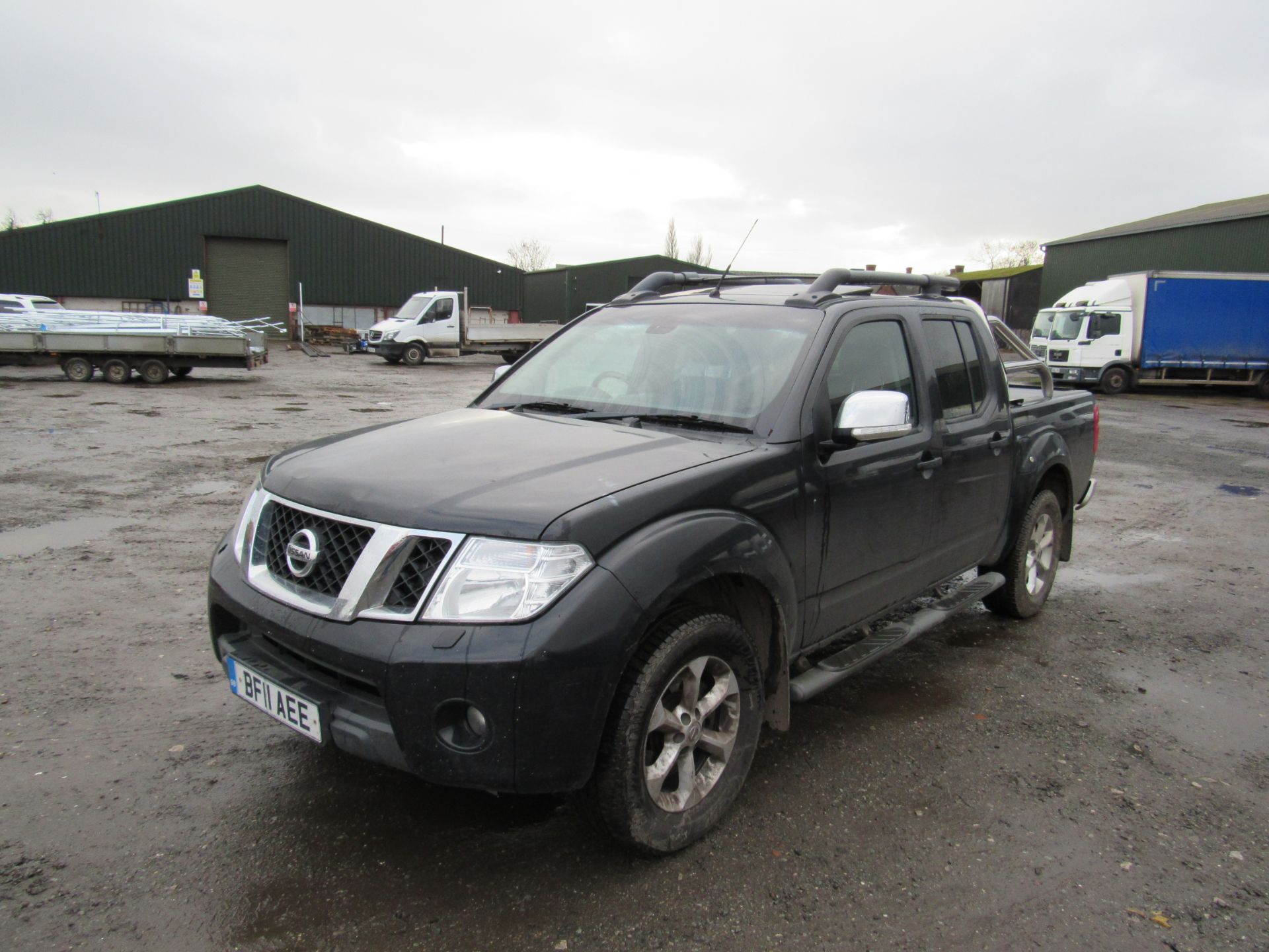 Nissan Navara Tekna 2.5DCI 4WD Auto Double Cab Pick Up, registration BF11 AEE, first registered 25 - Image 3 of 22