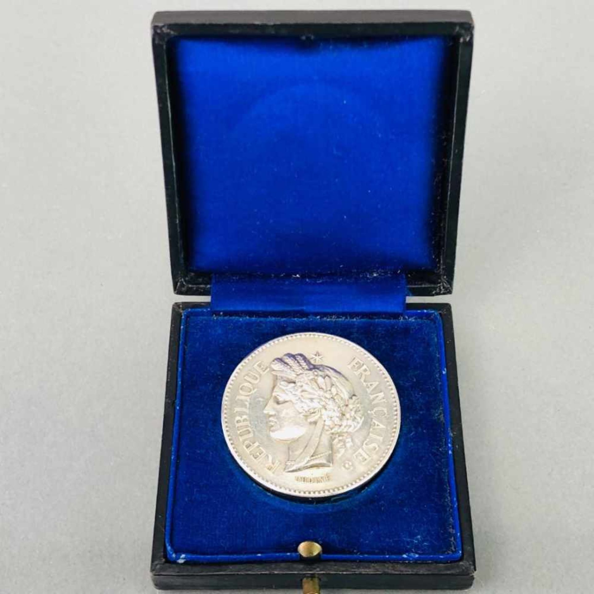Silber-Medaille der `Ausschüsse für öffentliche Gesundheit und Hygiene´ der Polizeipräfektur