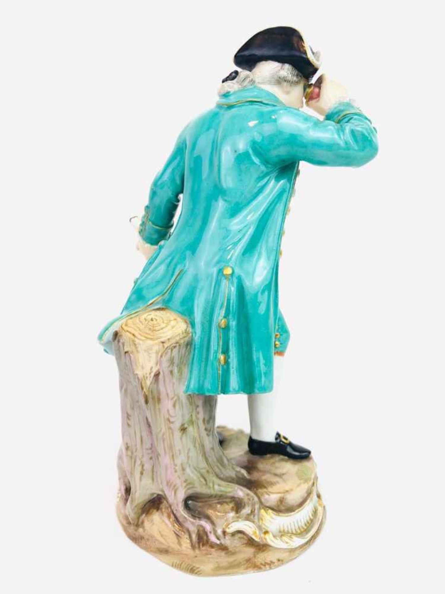 Porzellanfigur: Kavalier mit Fernrohr. Meissen Porzellan, um 1850, 1. Wahl."Kavalier mit - Bild 4 aus 5