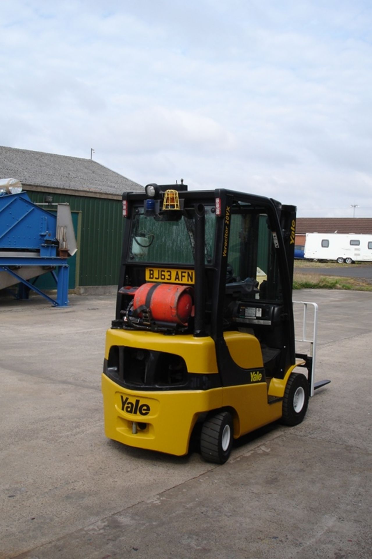 Yale 2 ton Forklift (2013) - Image 3 of 6