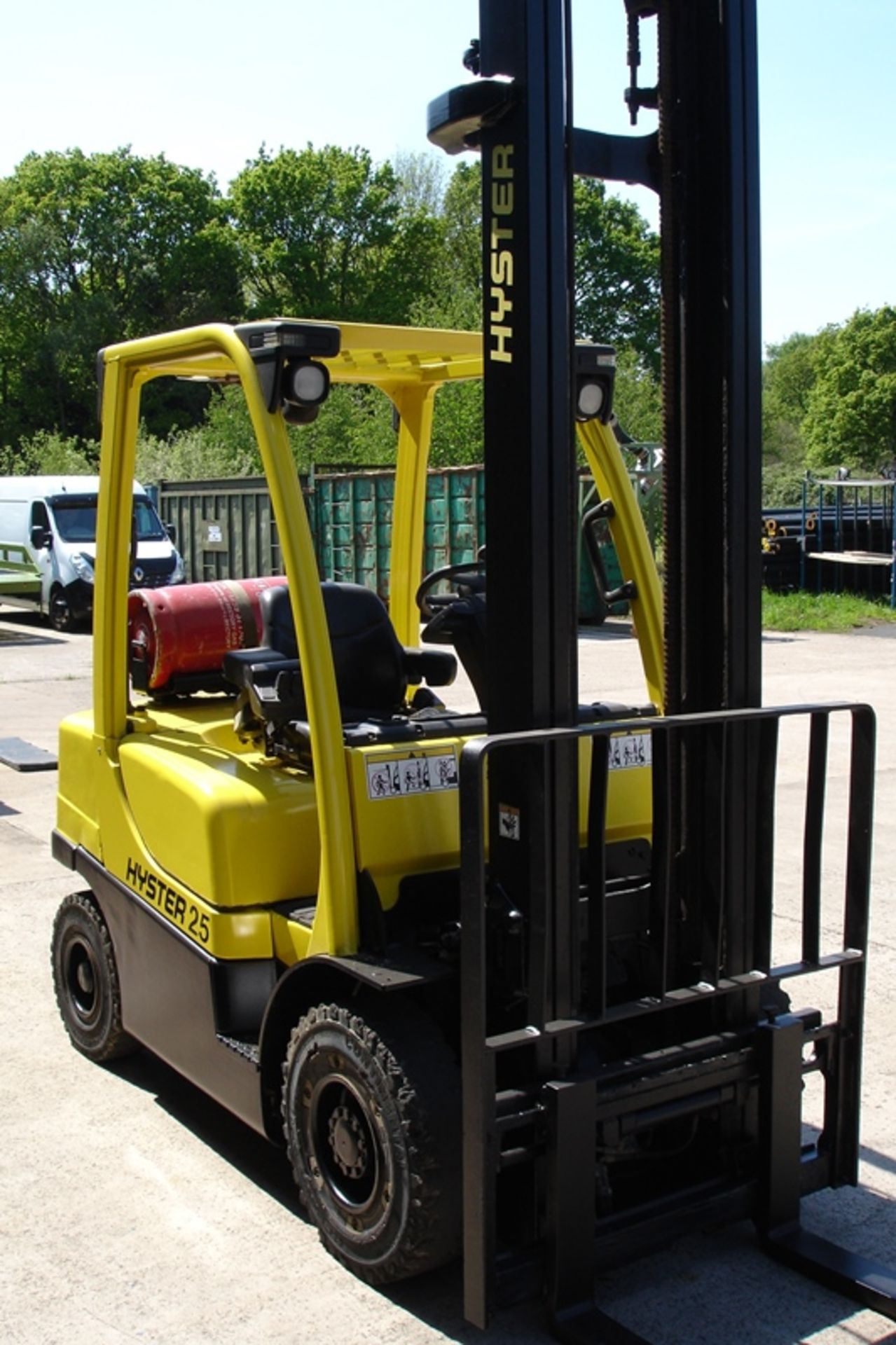 Hyster 2.5 Ton Forklift - Image 4 of 5