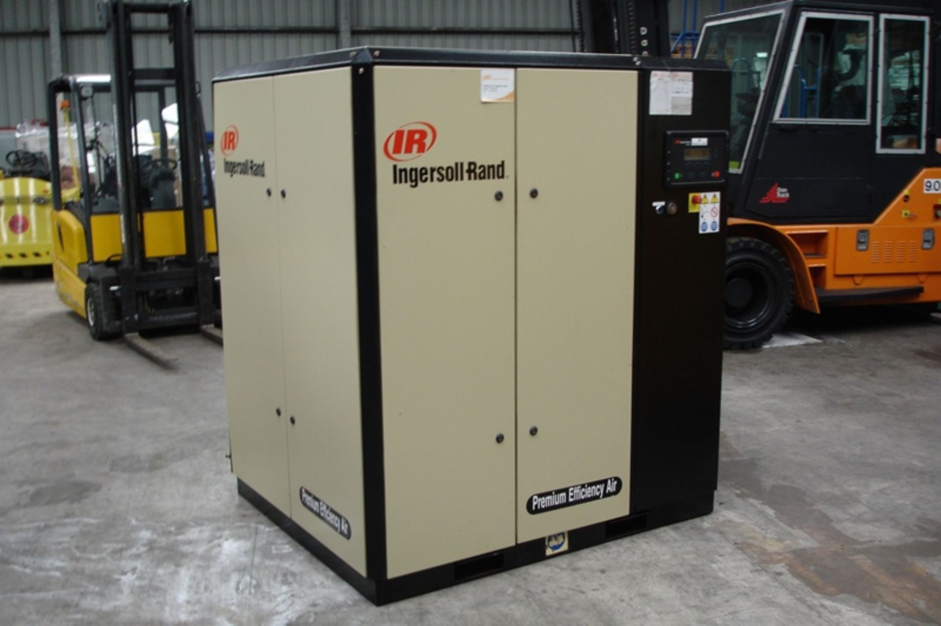 INGERSOL RAND SCREW COMPRESSOR