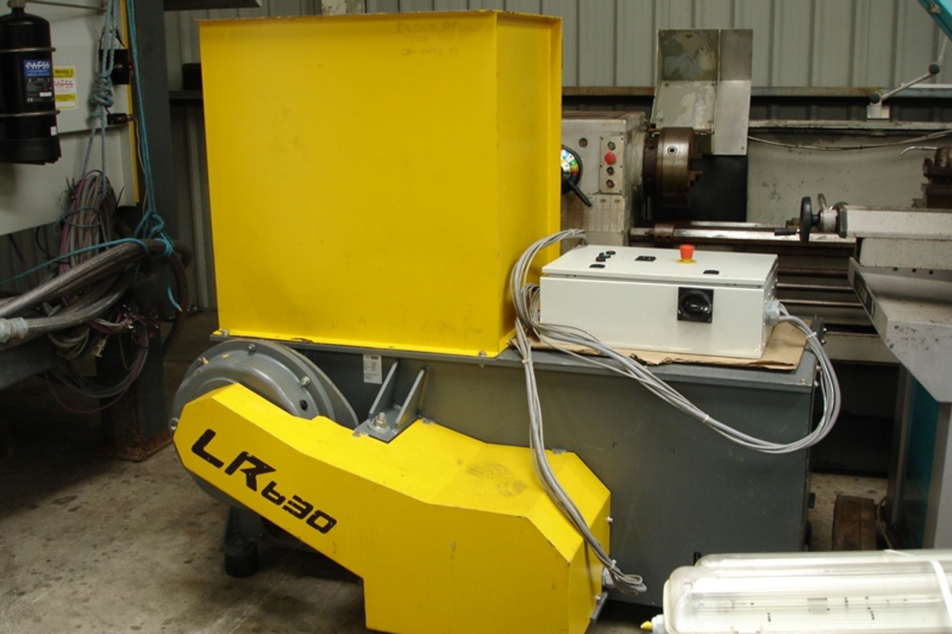 UNTHA LR630 SHREDDER