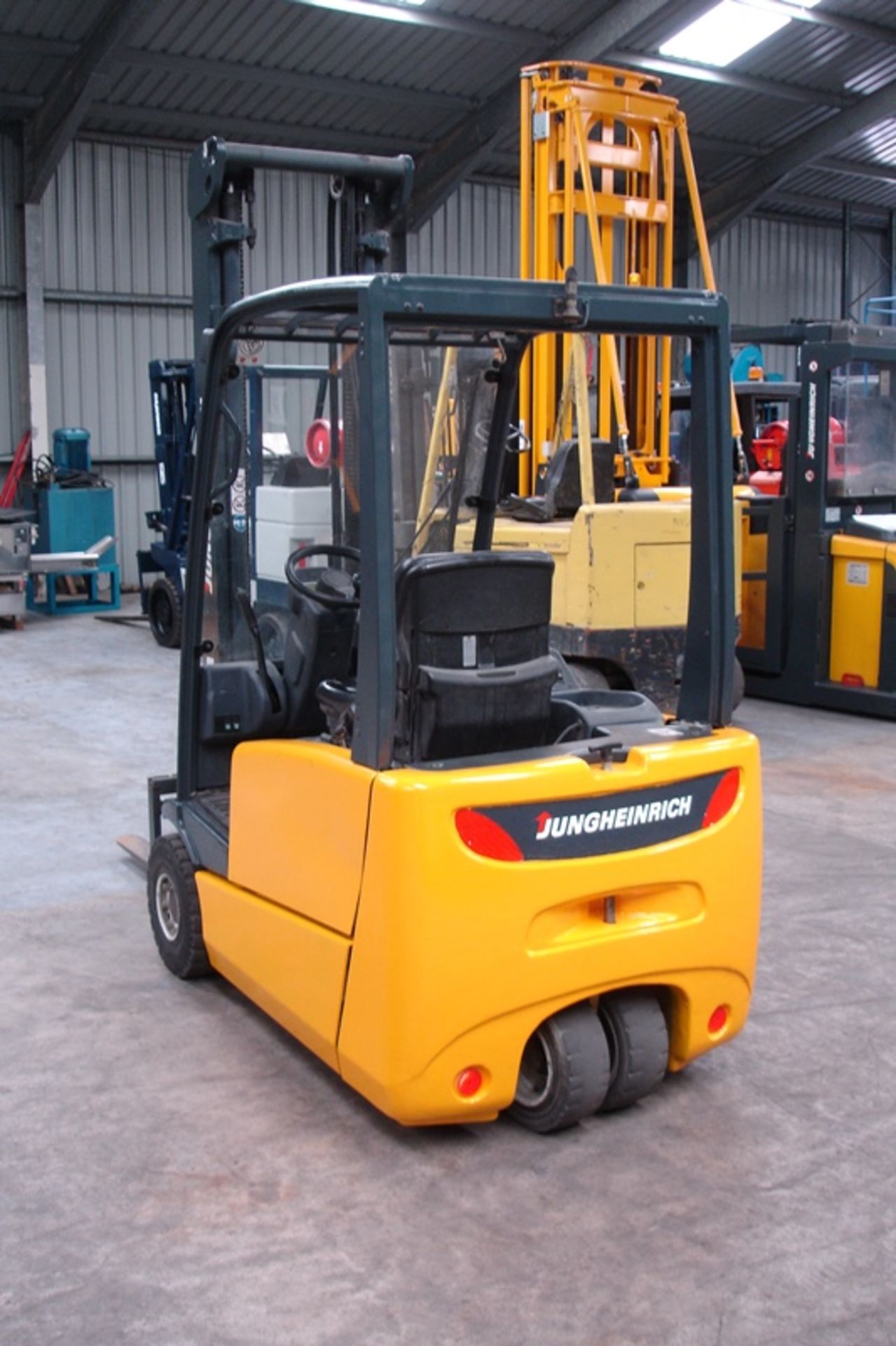 Jungheinrich 1.6 ton electric Forklift - Image 3 of 6