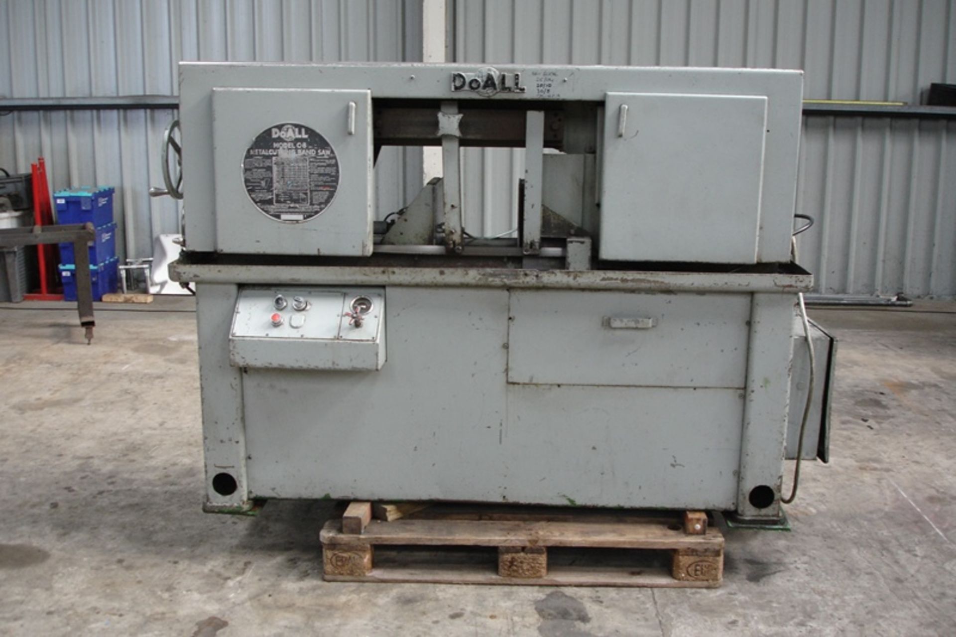 DOALL Heavy Duty Metal Bandsaw