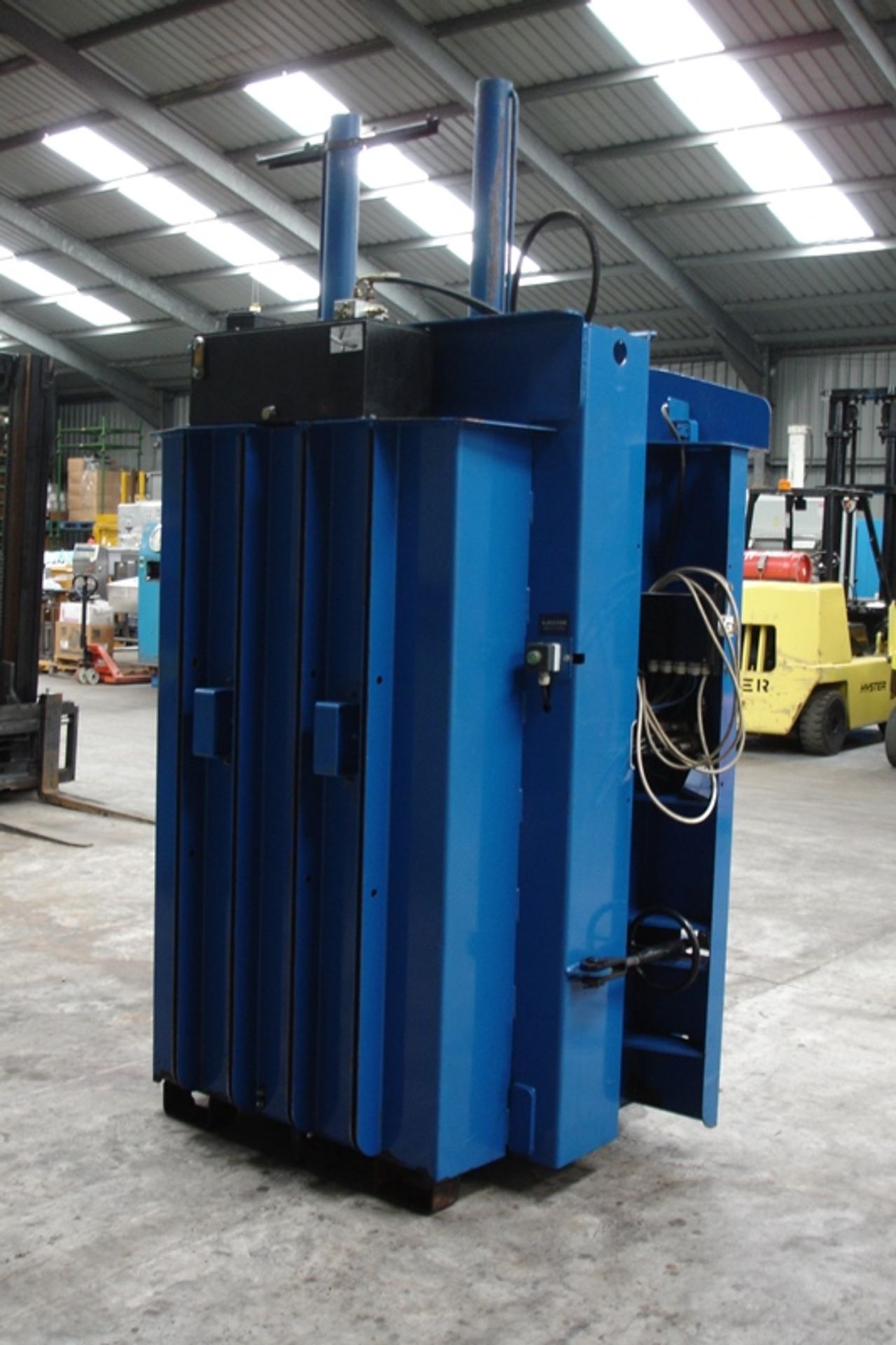 Large Mac Fab Baler - Image 4 of 4