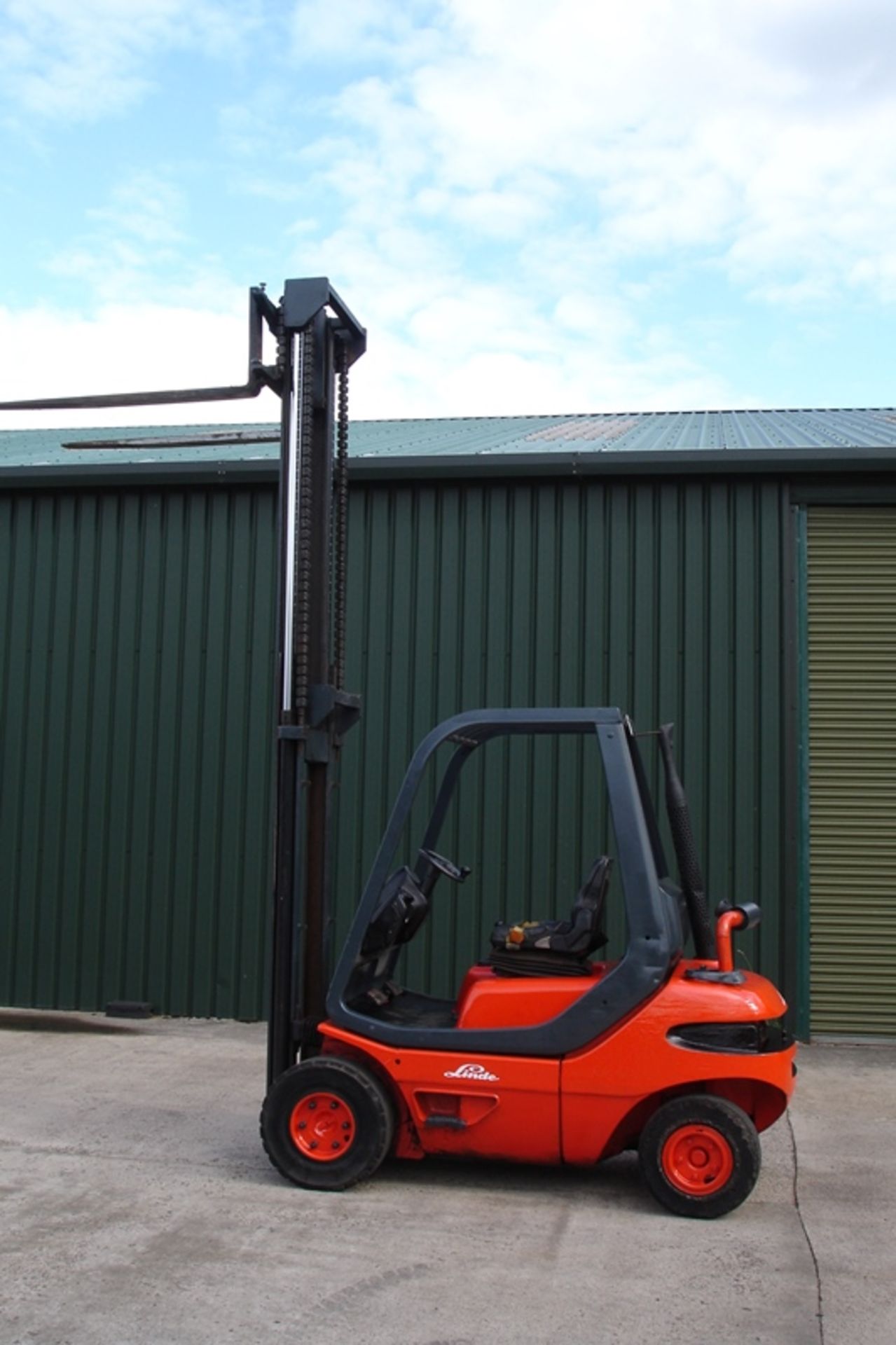 Linde 2 ton Forklift - Image 6 of 6