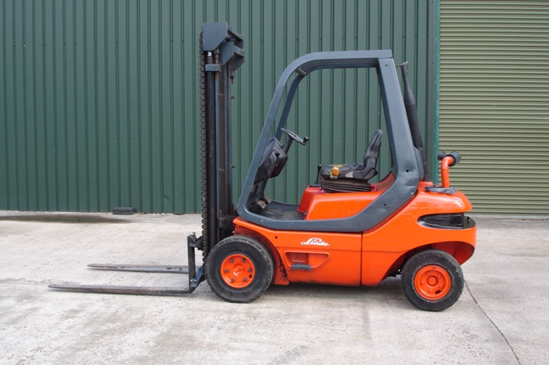 Linde 2 ton Forklift