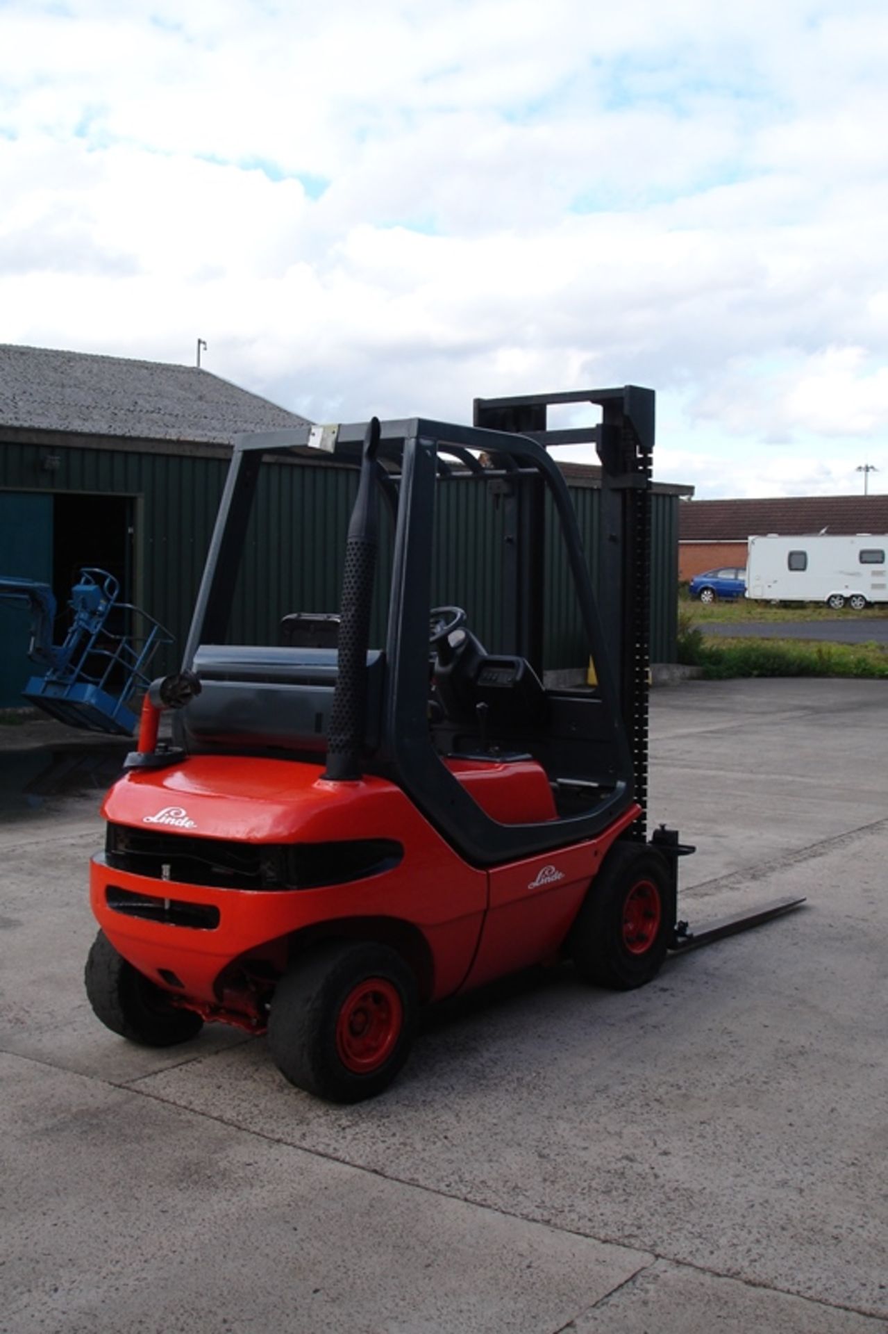 Linde 2 ton Forklift - Image 3 of 6