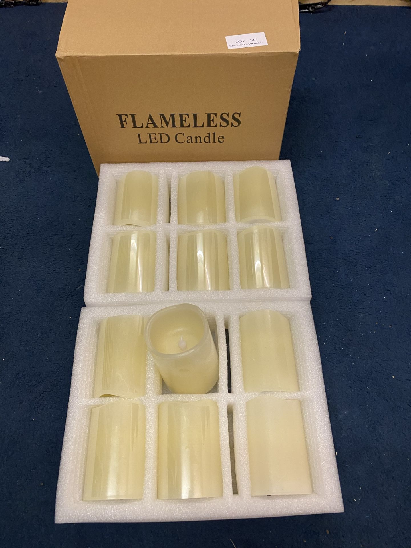 12 X FLAMELESS LED CANDLES