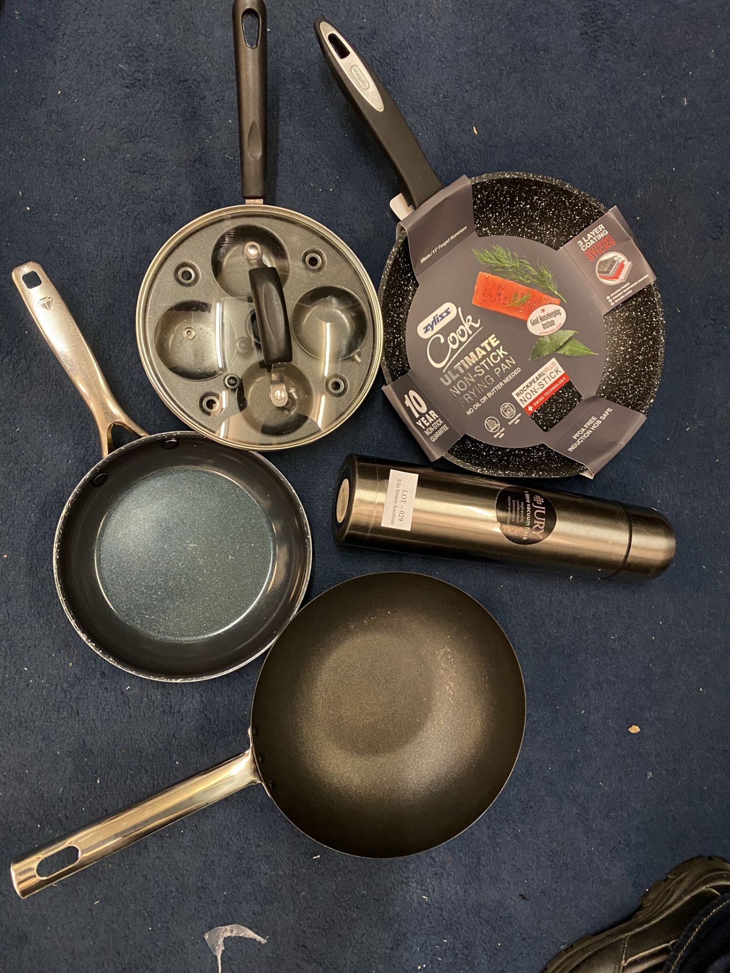 NON-STICK PAN COLLECTION INCLUDING EGG POCHER, NEW ZYLISS COOK PAN