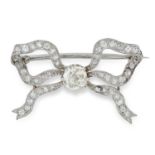 DIAMOND BOW BROOCH set with old and rose cut diamonds, 2.6cm, 3.4g.