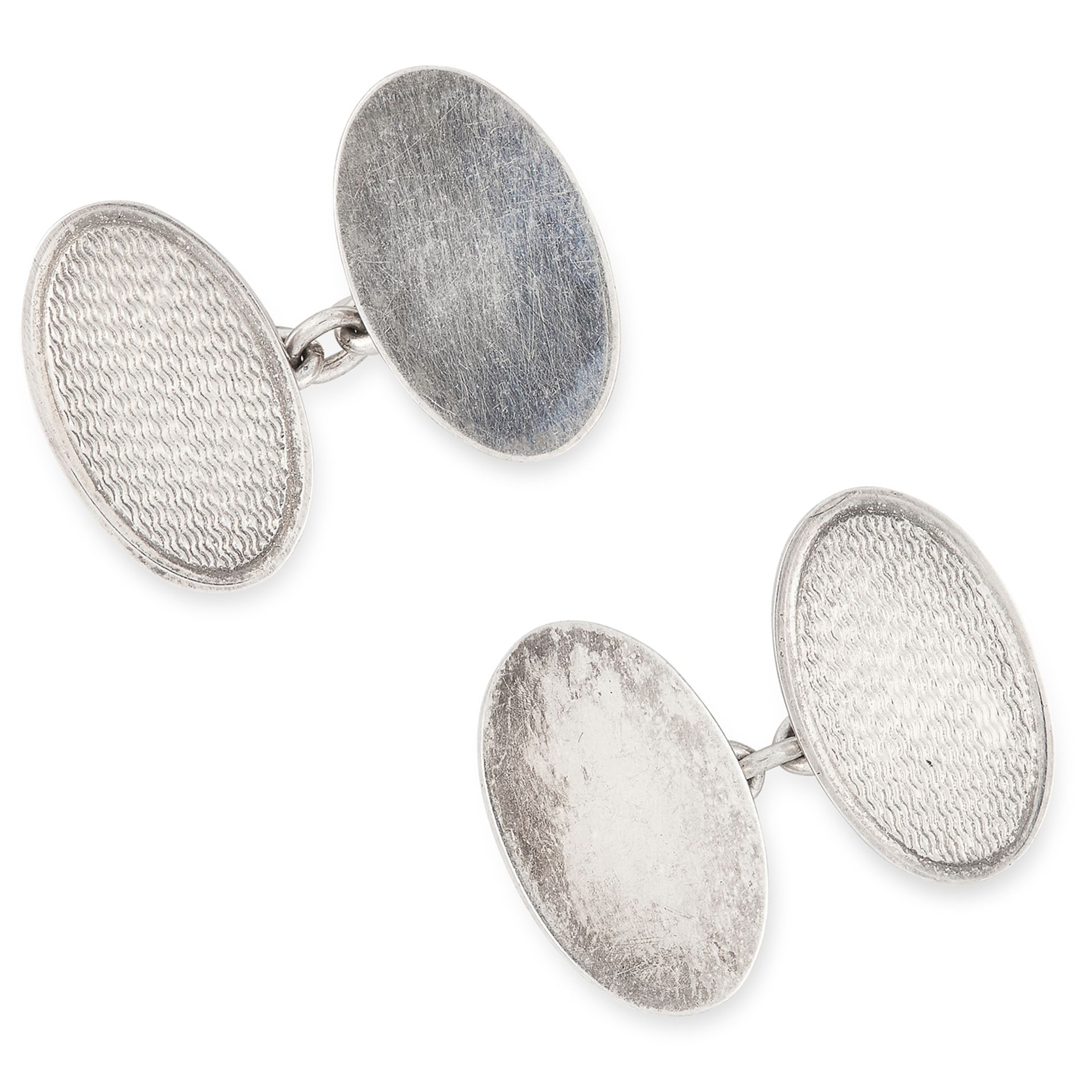 A PAIR OF VINTAGE SILVER CUFFLINKS, DEAKIN AND FRANCIS 1975 in sterling silver, each comprising of