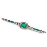 AN ANTIQUE PASTE BAR BROOCH in Art Deco design, set with round cut white gemstones and step and