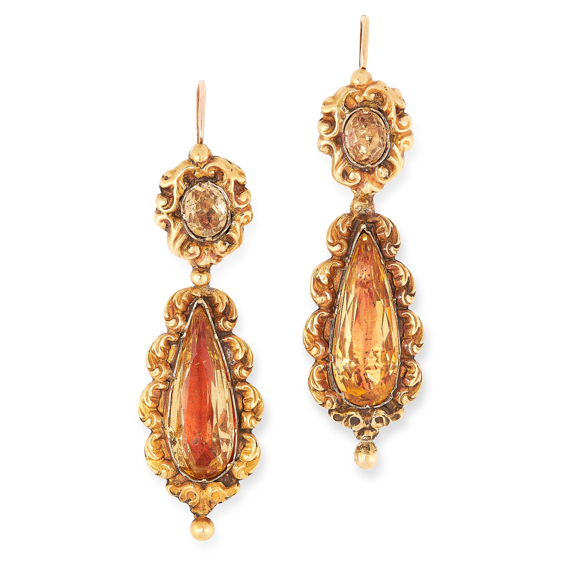 AN ANTIQUE GEORGIAN TOPAZ DEMI PARURE, 19TH CENTURY in high carat yellow gold, each set with oval - Bild 3 aus 3