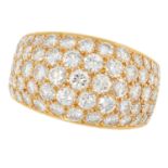 A DIAMOND DRESS RING, BULGARI in 18ct yellow gold,