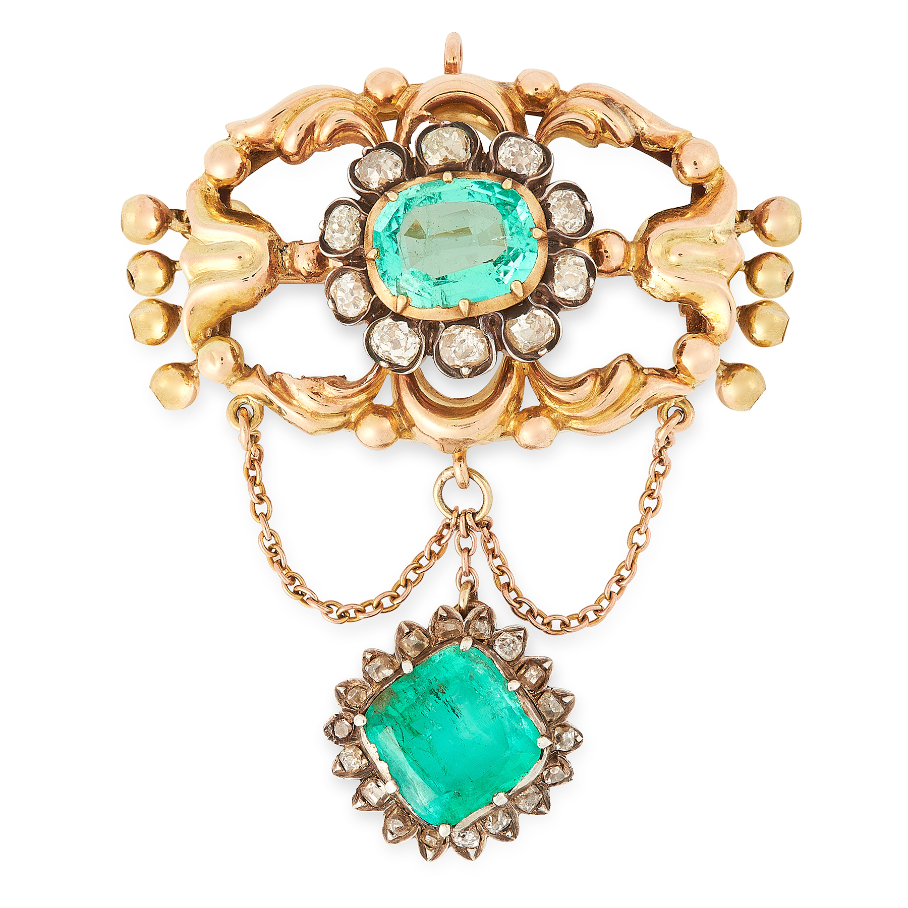 AN ANTIQUE EMERALD AND DIAMOND BROOCH in high carat yellow gold, set with a central oval cut emerald